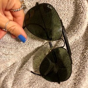 Men’s Ray-Ban sunglasses — RESERVED 4 @mchalambaga